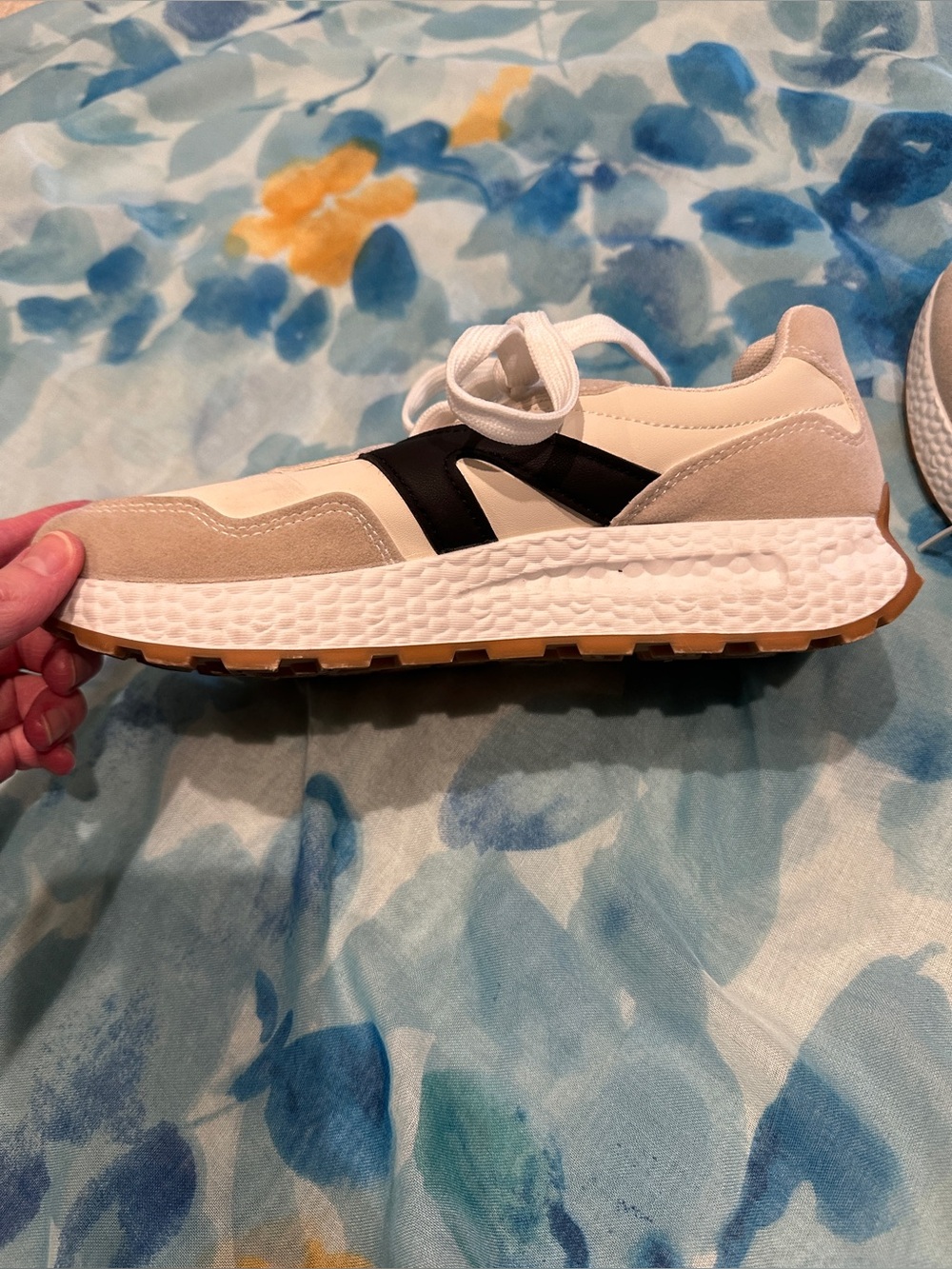 Women’s Cream & Black Casual Sneakers - Picture 3 of 7